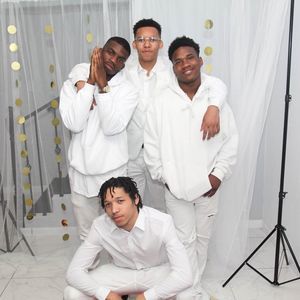 Meet your Posher, Ezra